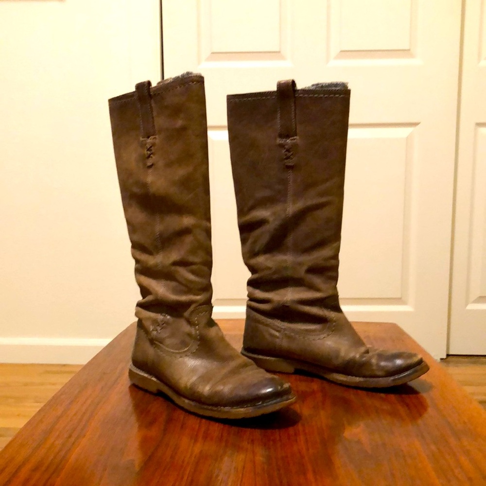 frye celia shearling boots